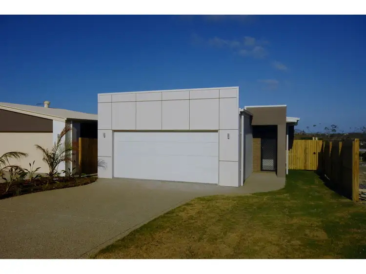6 Samson Crescent