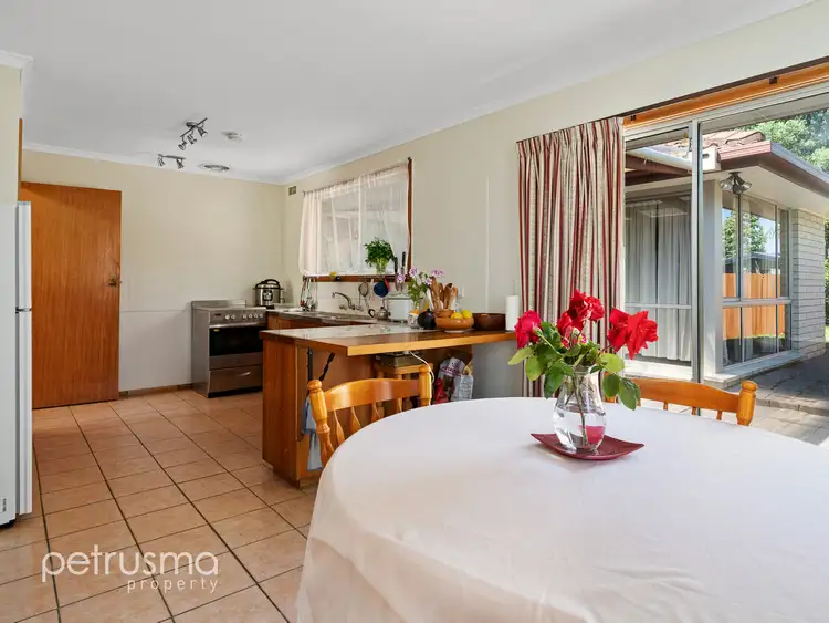 Sixth view of Homely house listing, 8 Weemala Court, Mount Nelson TAS 7007