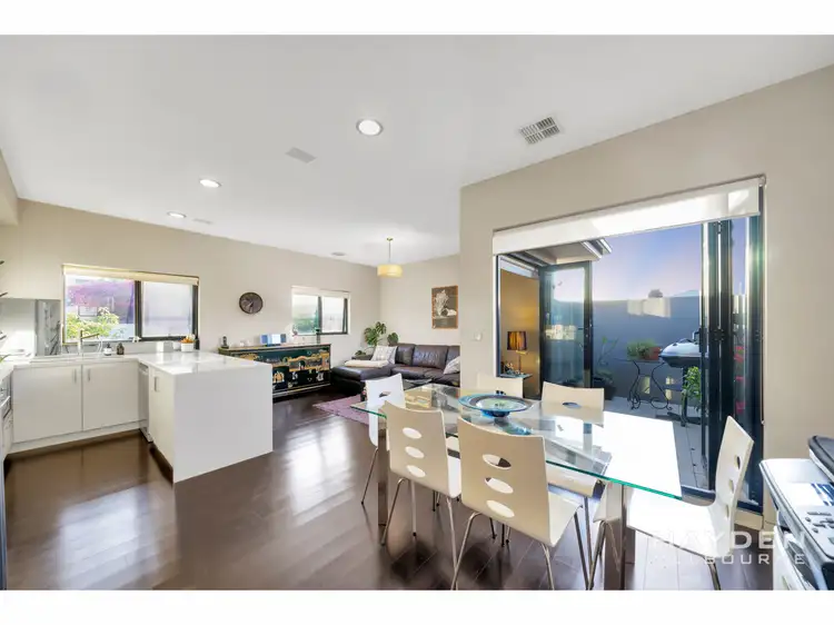 23 Erica Street, Windsor VIC 3181
