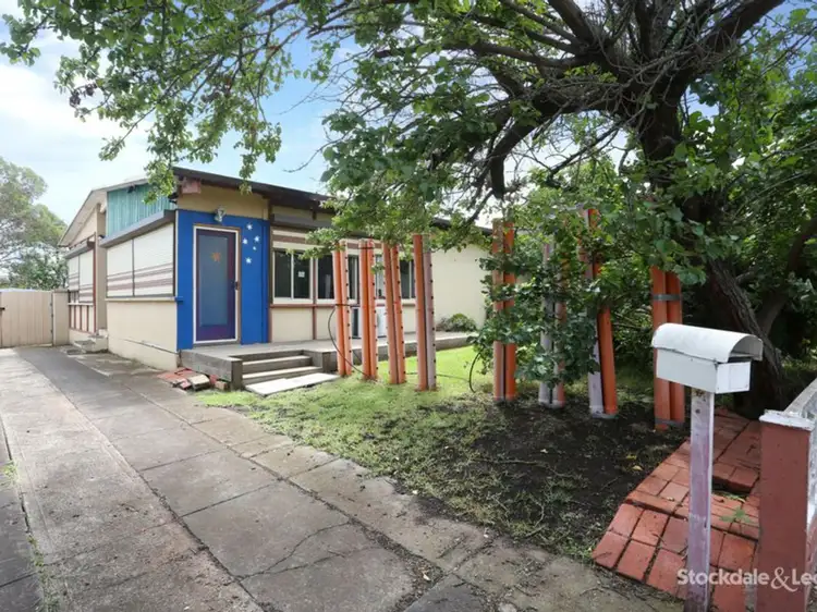 Second view of Homely house listing, 6 Oxley Court, Broadmeadows VIC 3047