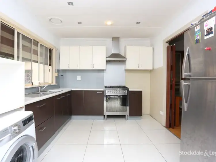 Third view of Homely house listing, 6 Oxley Court, Broadmeadows VIC 3047