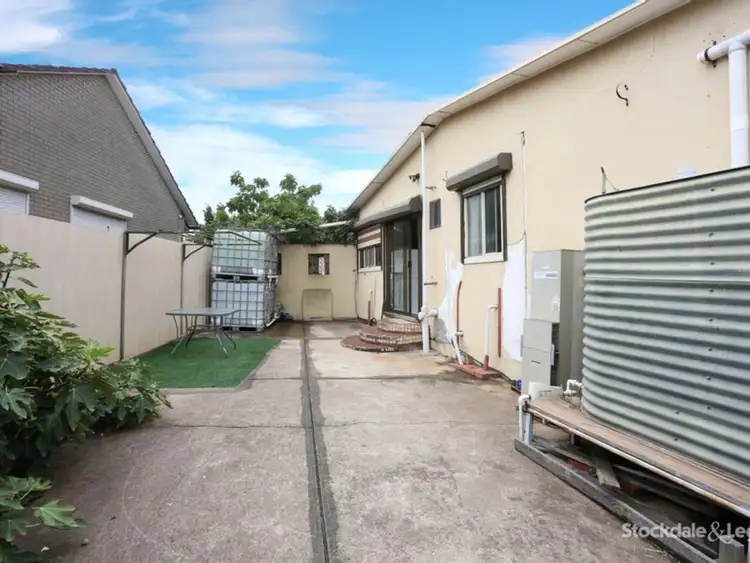 Sixth view of Homely house listing, 6 Oxley Court, Broadmeadows VIC 3047