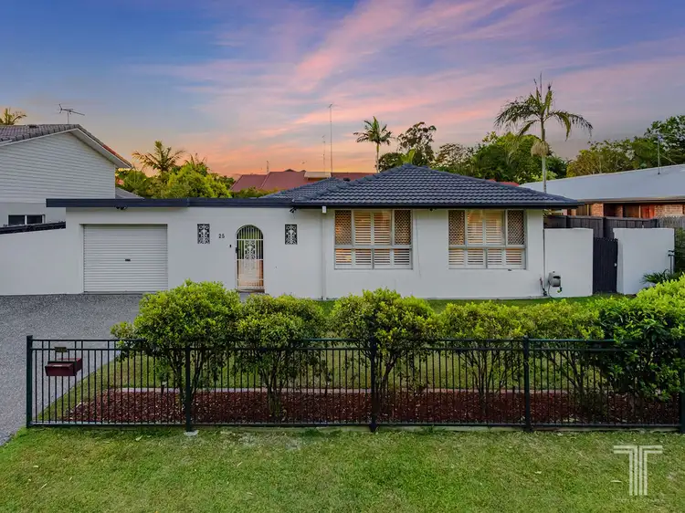 25 Taronne Street, Carindale QLD 4152