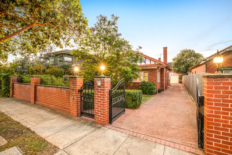 39 Kambrook Road, Caulfield North VIC 3161