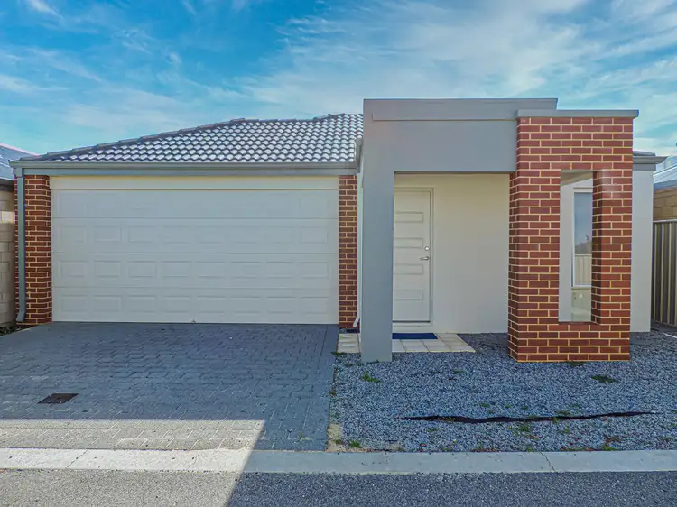 16 Barro Bend, Yanchep WA 6035