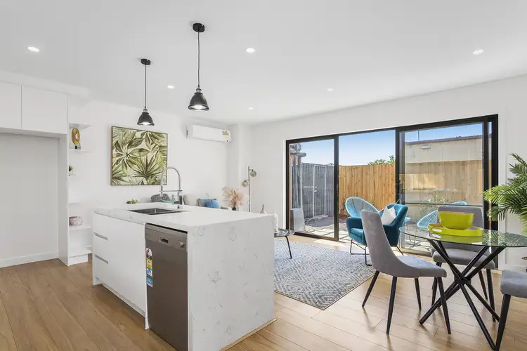 Fifth view of Homely townhouse listing, 2/35 Becket Street North, Glenroy VIC 3046