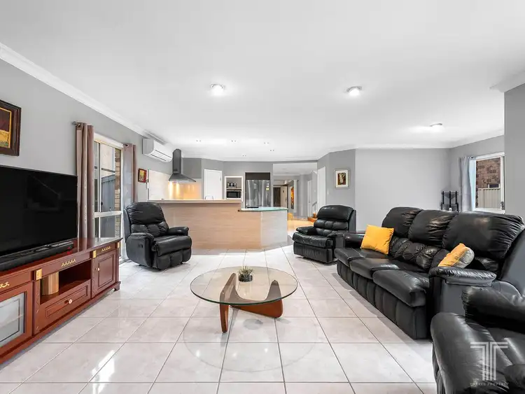 Sixth view of Homely house listing, 31 Coventry Circuit, Carindale QLD 4152
