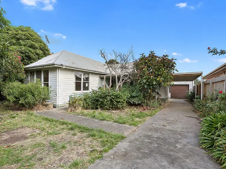 24 Deakin Street, Bell Park VIC 3215
