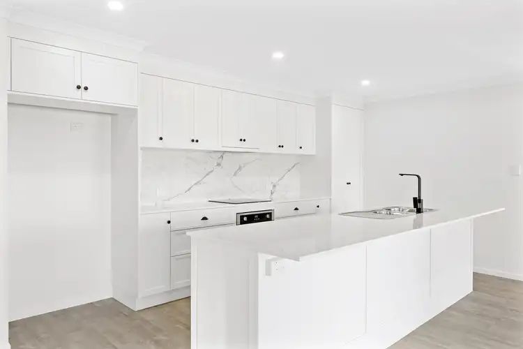 Second view of Homely house listing, 1 Zingara Court, Lammermoor QLD 4703