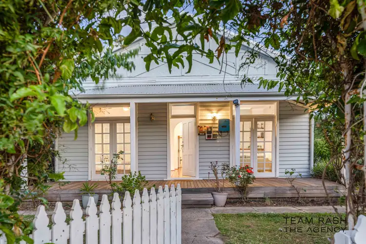 2 Peel Street, Guildford WA 6055