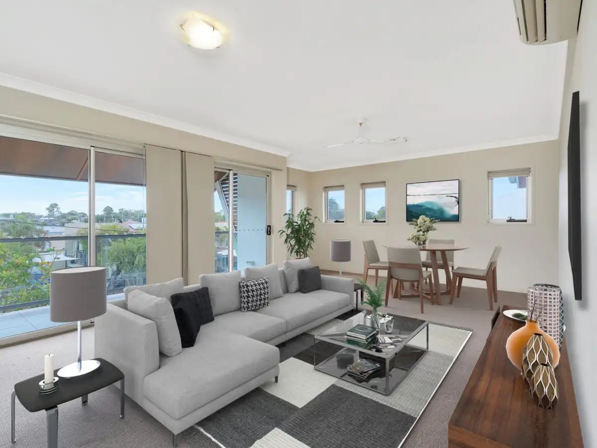 Main view of Homely unit listing, 2/18-20 Musgrave Avenue, Southport QLD 4215