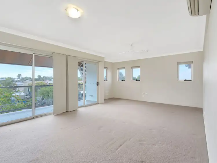 Seventh view of Homely unit listing, 2/18-20 Musgrave Avenue, Southport QLD 4215