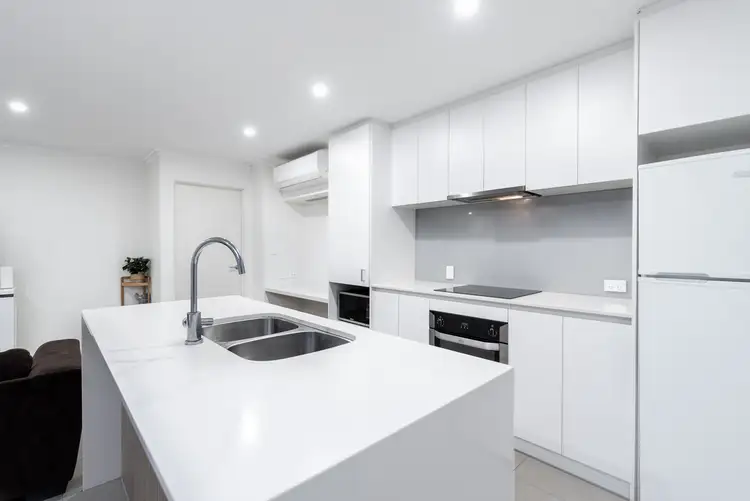 2/12 Keel Lane, Alkimos WA 6038
