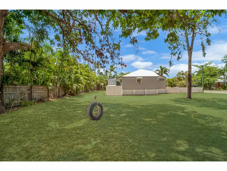 Fifth view of Homely block of units listing, Units 1, 2 & 3/29 Clarendon Street, Hyde Park QLD 4812