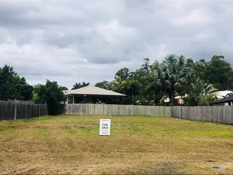 8 Sutherland Road, Branyan QLD 4670