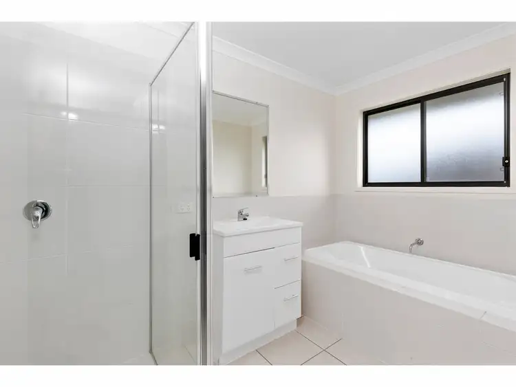 Seventh view of Homely house listing, 24 Vermont Drive, Parkhurst QLD 4702