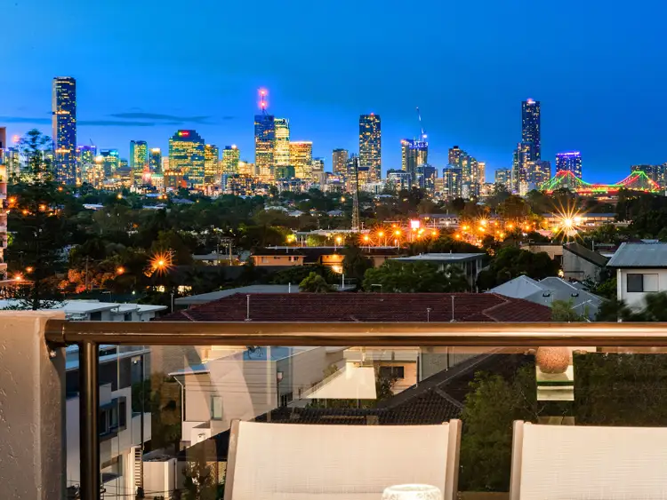 14/11-15 Kitchener Street, Coorparoo QLD 4151