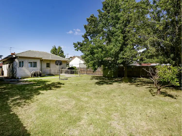 Second view of Homely house listing, 27 Fitzroy Street, Sale VIC 3850