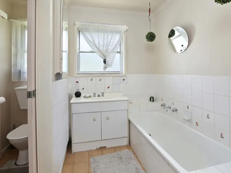 Fourth view of Homely house listing, 5 Goodall Court, Corio VIC 3214