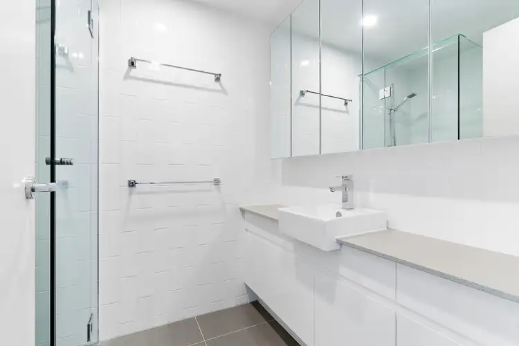 Sixth view of Homely unit listing, Unit 4, Level 2/8 Ebdale Street, Frankston VIC 3199