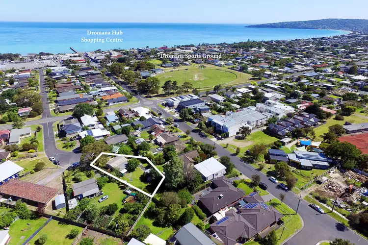 10 Noel Court, Dromana VIC 3936