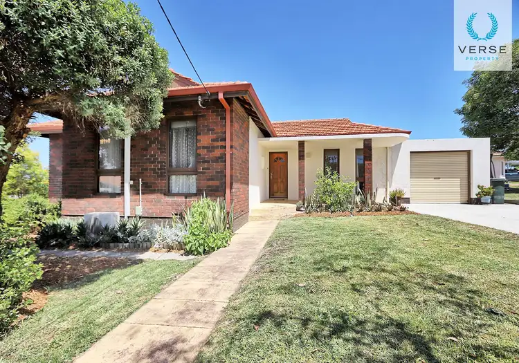 9 Clinton Avenue, St James WA 6102