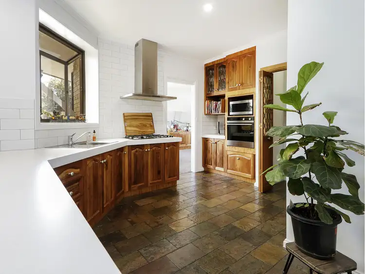 Fifth view of Homely house listing, 6 Paula Court, Sale VIC 3850
