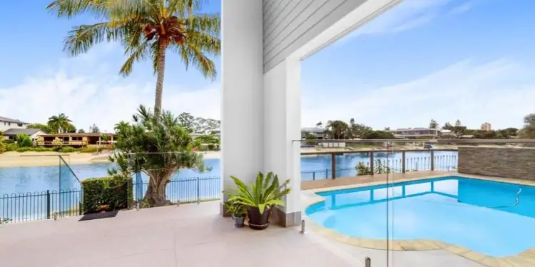 26 Rosemont Avenue, Broadbeach Waters QLD 4218