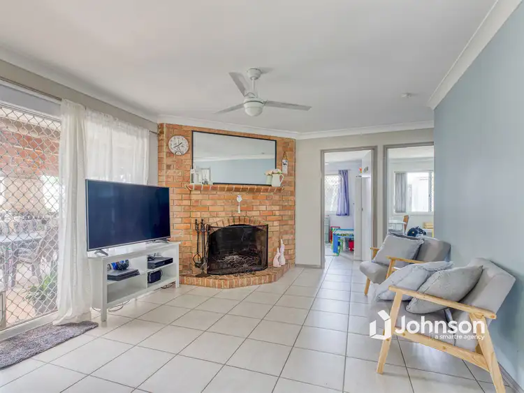 Fifth view of Homely house listing, 4 Weldon Court, Hillcrest QLD 4118