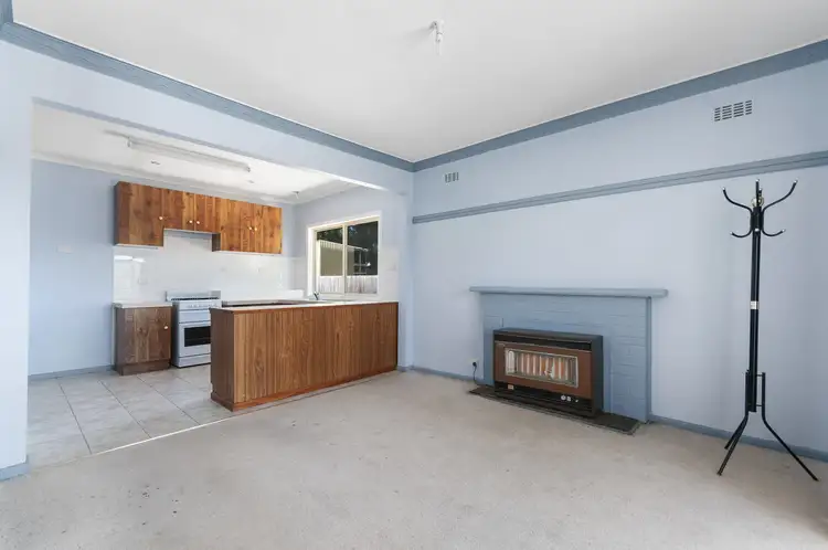 Second view of Homely house listing, 2 Templeton Street, Sale VIC 3850