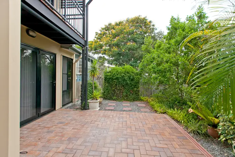 Second view of Homely unit listing, 2/17 Real Street, Annerley QLD 4103