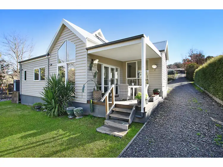Second view of Homely house listing, 32 Isaacs Avenue, Yackandandah VIC 3749