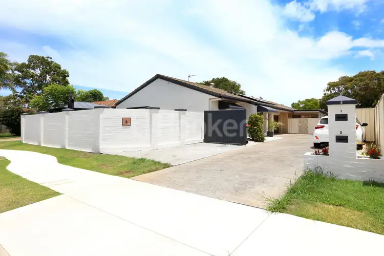 1/5 Avi Court, Labrador QLD 4215