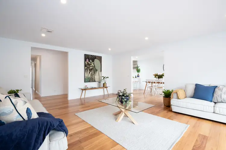 18 Leisure Way North, Rosebud VIC 3939