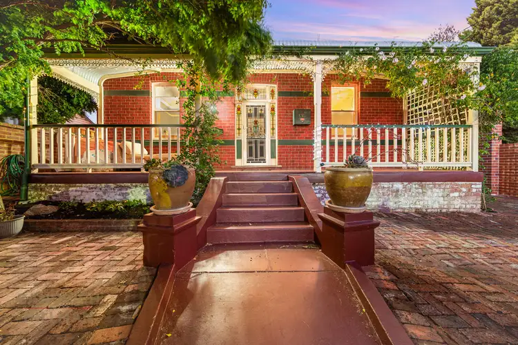 2 Eighth Avenue, Maylands WA 6051