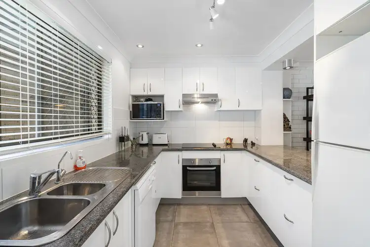 Sixth view of Homely townhouse listing, 2/11 Orvieto Avenue, Mermaid Waters QLD 4218