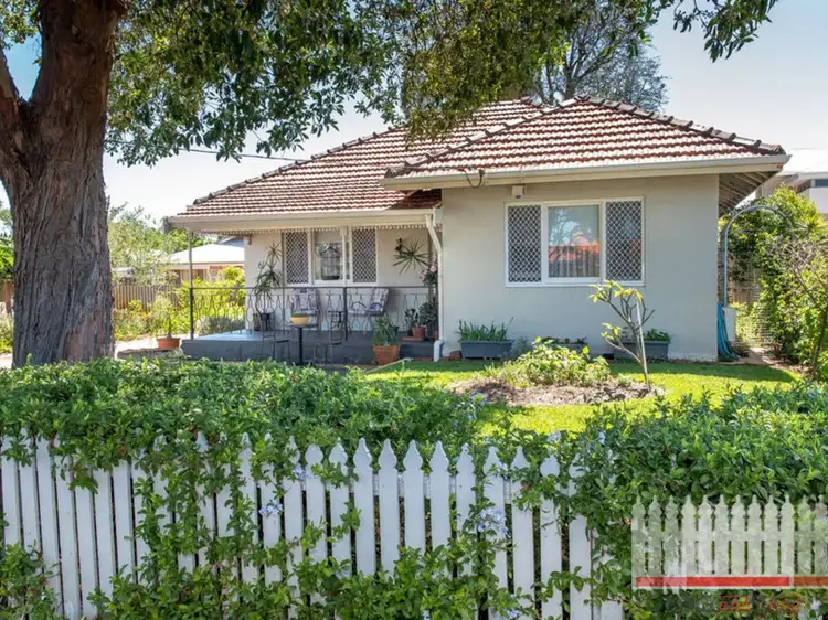 61 Ivanhoe Street, Bassendean WA 6054