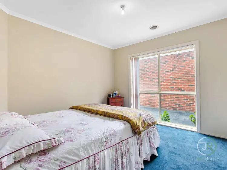 Fifth view of Homely house listing, 1 Margie Square, Narre Warren South VIC 3805