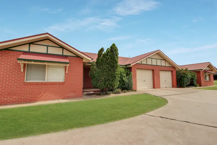 Fifth view of Homely block of units listing, 2 Bamarook Crescent, Glenfield Park NSW 2650