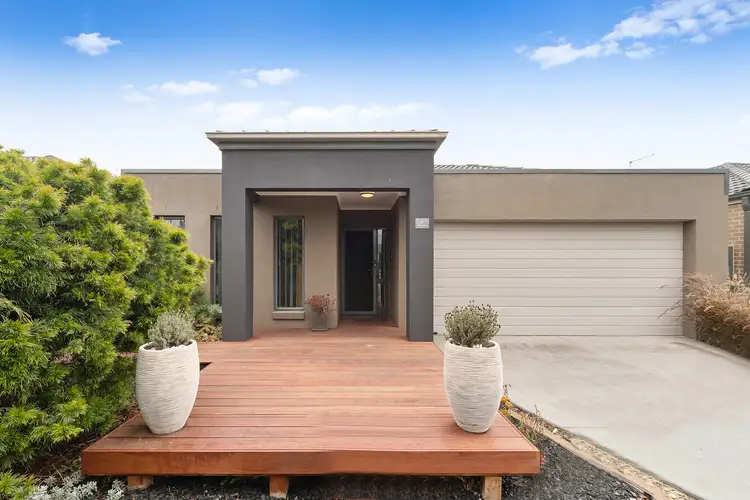 8 Ethereal Way, Sandhurst VIC 3977