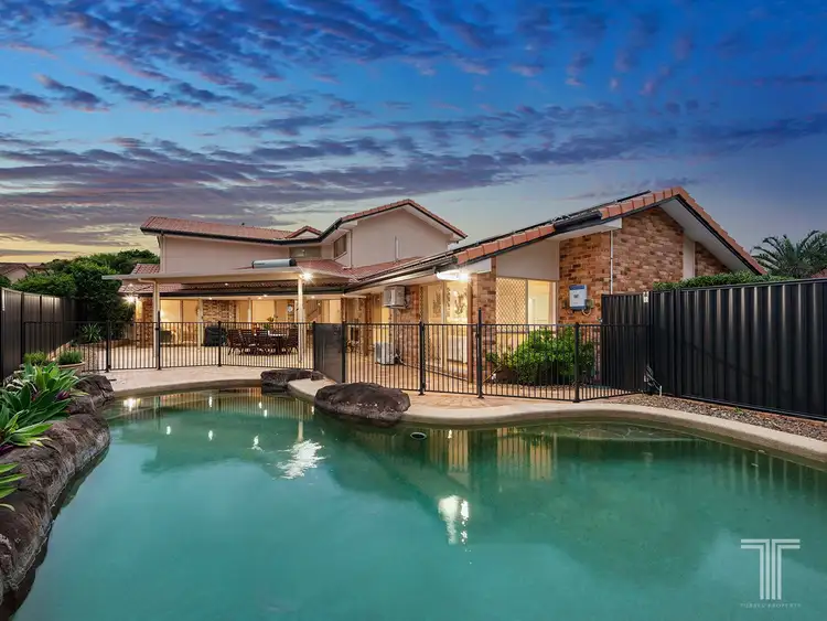 73 Holborn Crescent, Carindale QLD 4152