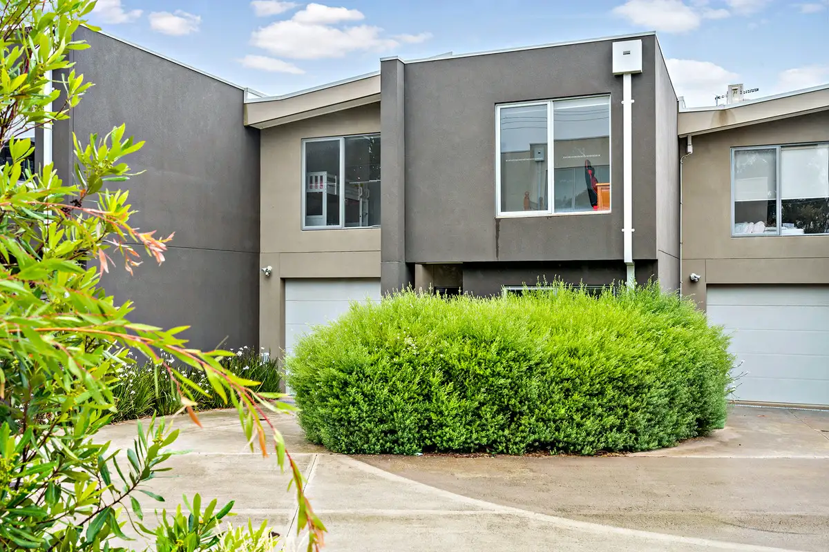 Main view of Homely house listing, 8 Carnation Court, Frankston VIC 3199