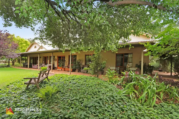 180 Cummins Road, Lake Albert NSW 2650