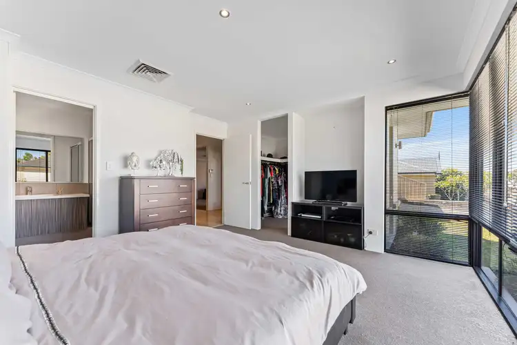 Sixth view of Homely house listing, 10 Seattle Elbow, Hocking WA 6065