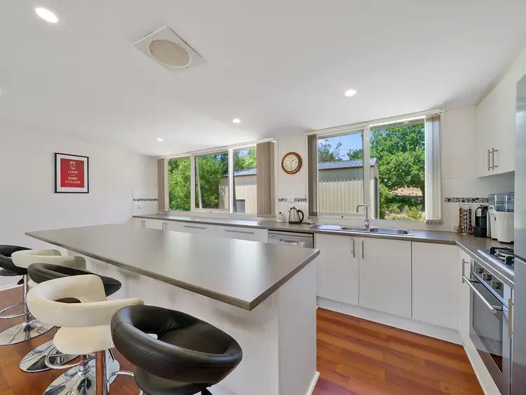 Sixth view of Homely house listing, 2 Dawn Crescent, Bonnie Doon VIC 3720