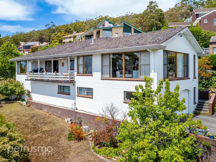 1 Acushla Court, Sandy Bay TAS 7005
