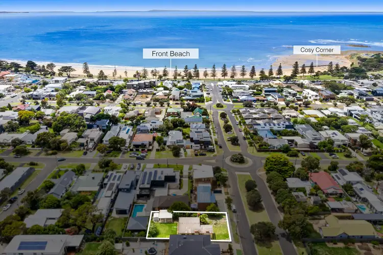 4 Price Street, Torquay VIC 3228