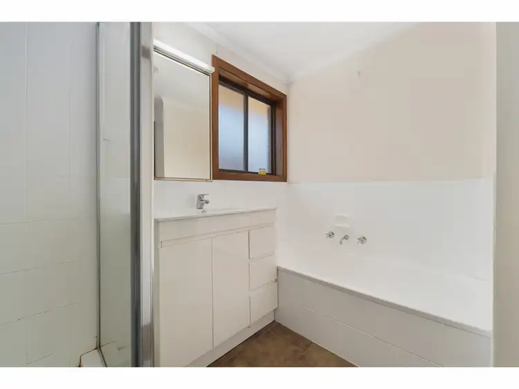 Fifth view of Homely unit listing, 2/32 Petrie Street, Frankston VIC 3199
