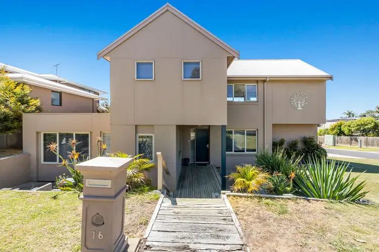 16 Ocean View Crescent, Torquay VIC 3228