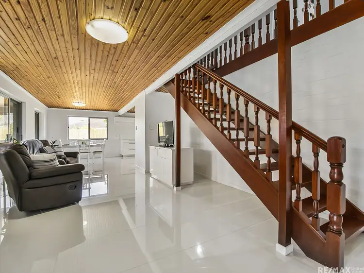 Second view of Homely house listing, 11 Vortigern Street, Carindale QLD 4152